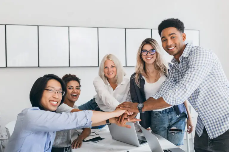 About Vision Pro Marketing Digital Solutions company